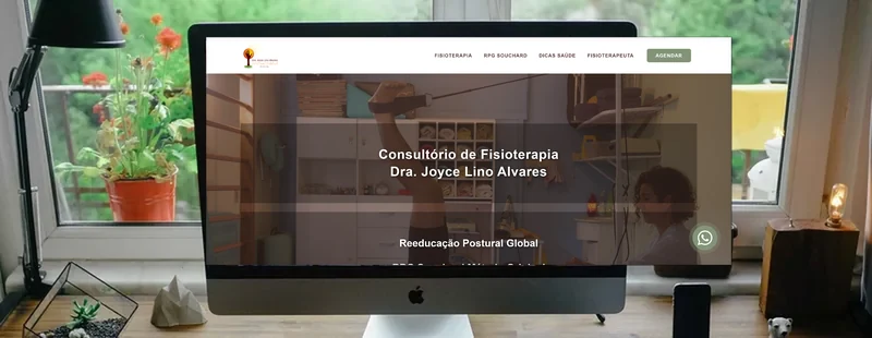 Site do consultório de fisioterapia da Dra. Joyce aberto no computador